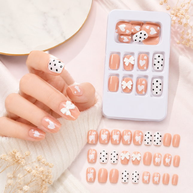 Ready to use Pretty Polka Dot Nails(785-23)